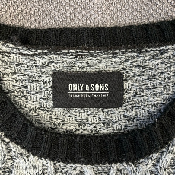 Modern Knit Sweater by Only & Sons - Size Medium - Picture 2 of 4